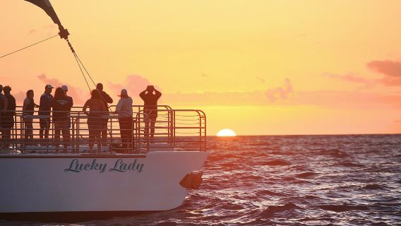 Deluxe Na Pali Sunset Tour on the Lucky Lady
