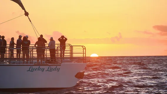Deluxe Na Pali Sunset Tour on the Lucky Lady