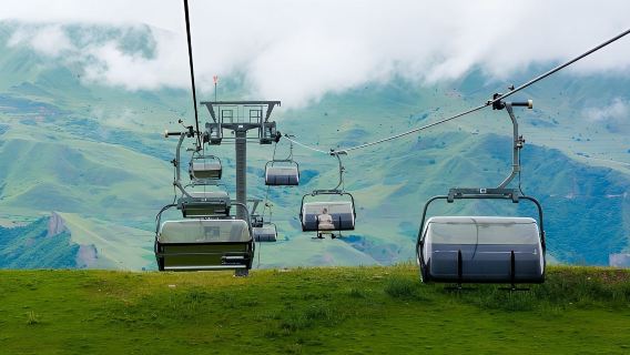 Tour thiên nhiên Azerbaijan - Guba, Khu nghỉ dưỡng Shahdag Mountain, Candy Canes