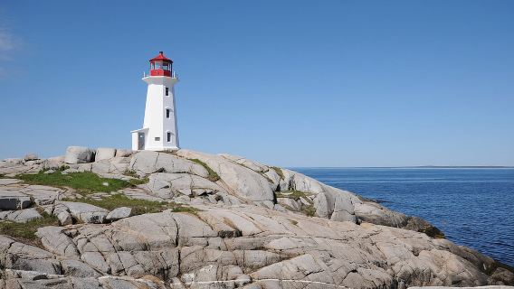Tour di mezza giornata per piccoli gruppi a Peggy's Cove e al cimitero del Titanic