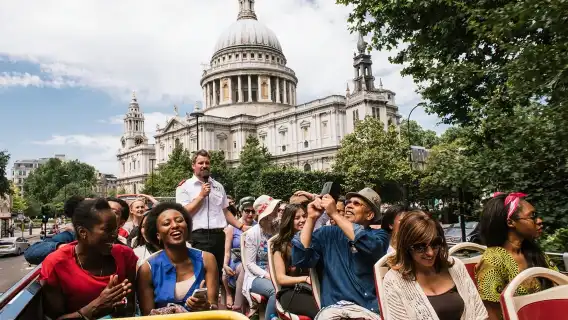 London Big Bus Hop-on Hop-off Sightseeing Bus [Includes Thames River Cruise/Audio Guide/Optional Evening Panoramic Tour or Guided Walking Tour/London Landmarks]
