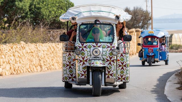 Tour Giornaliero in Tuk Tuk con Autista All Inclusive a Gozo - Blue Lagoon
