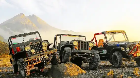 Borobudur Sunrise, Mt. Merapi & Prambanan Day Tour with Entry Fee