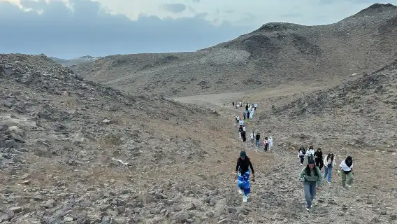 เจดดาห์: เดินป่าบนภูเขาและโยคะยามพระอาทิตย์ตก