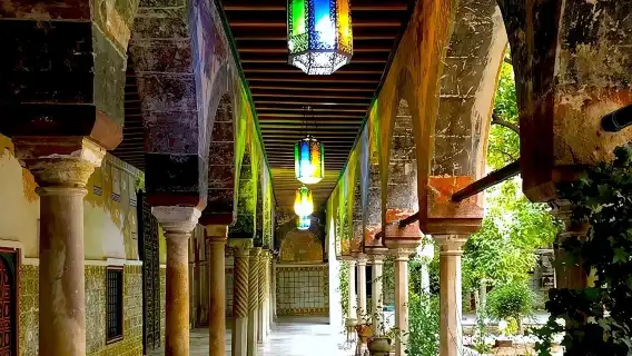 "Best of Constantine City" โดย Fancyellow