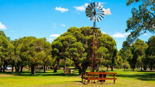 澳大利亞珀斯｜ 旅遊陪同翻譯｜ 悉尼地陪｜ 展會｜ 商務考察洽談｜ 自由行地接｜接機 （可私人定制）