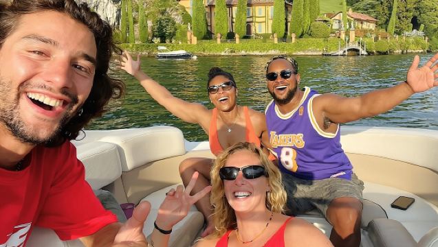 Lake Como Authentic Private Lounge Cruise with Prosecco