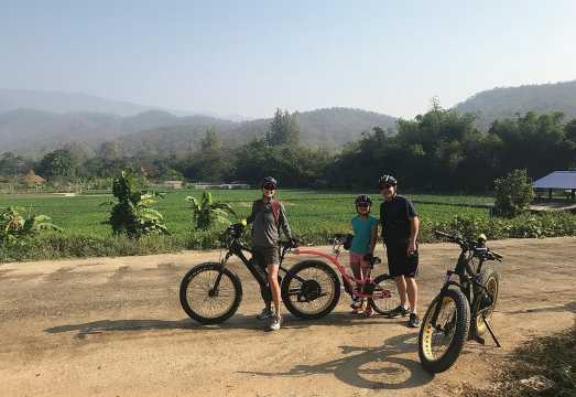 Half-day E-bike Nam Phrae (hilly, fully paved roads, GUIDED)