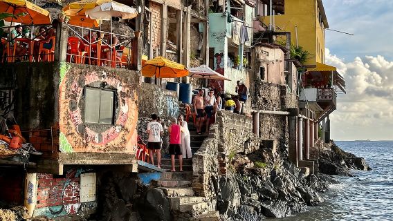 Jelajah bandar Afro-Brazilian Roots di Salvador dengan makan tengah hari di Favela