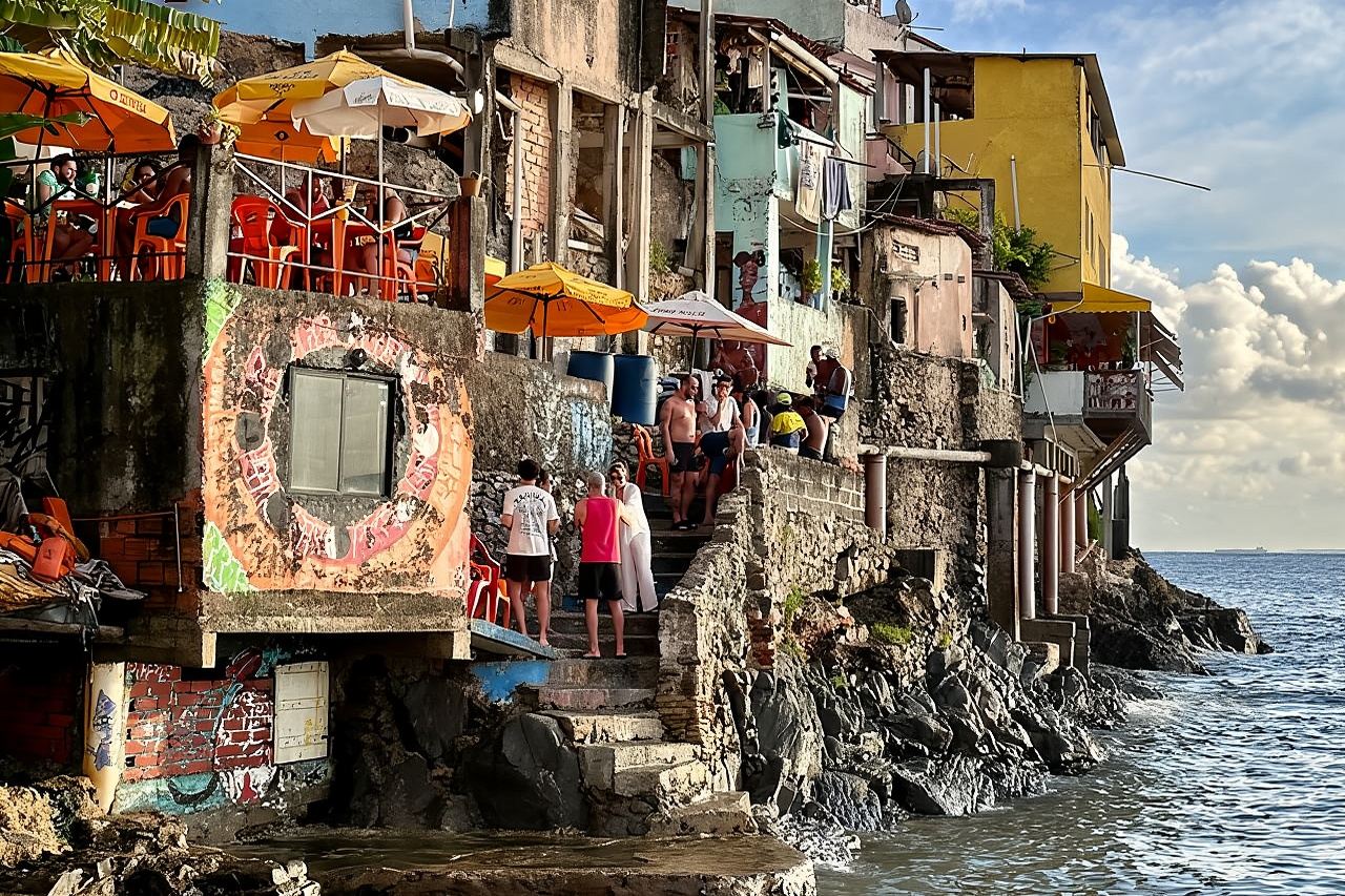 Tour della città delle radici afro-brasiliane a Salvador con pranzo in favela