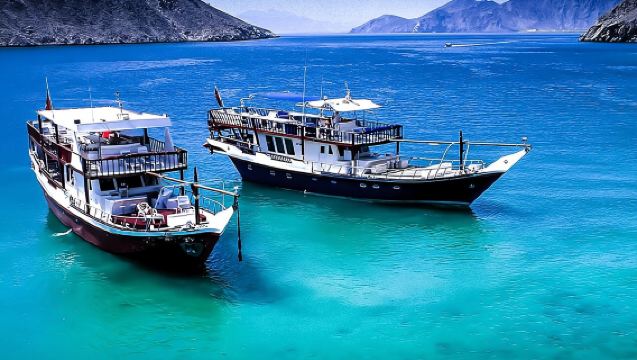 풀데이 무산담 딥바(Dibba) 크루즈 (뷔페 점심 및 스노클링 포함)