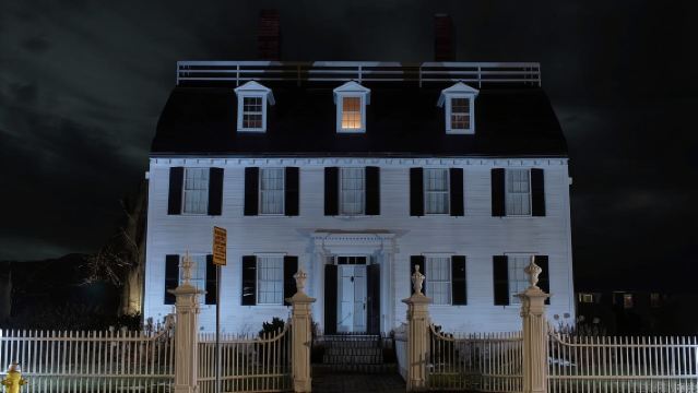 History and Hauntings of Salem Guided Walking Tour