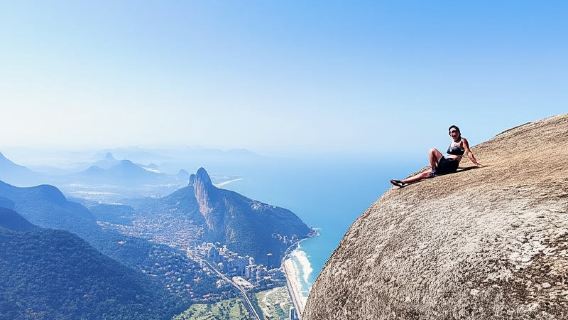 CAMINATA EN PEDRA DA GÁVEA