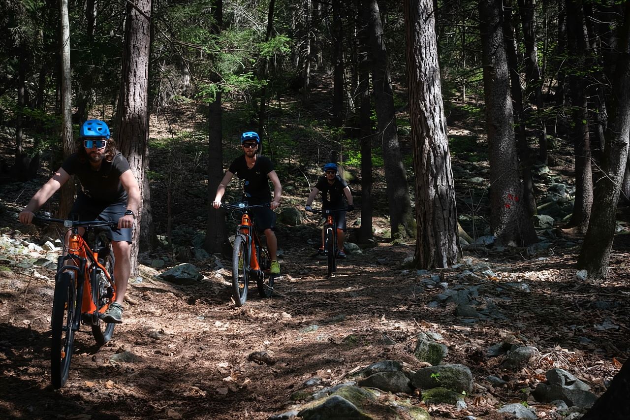 E-bike rijder met Indomita