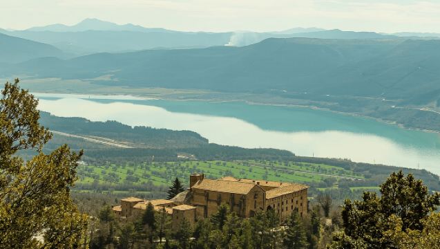 Tour de Monasterio de Leyre y Castillo de Javier desde Pamplona