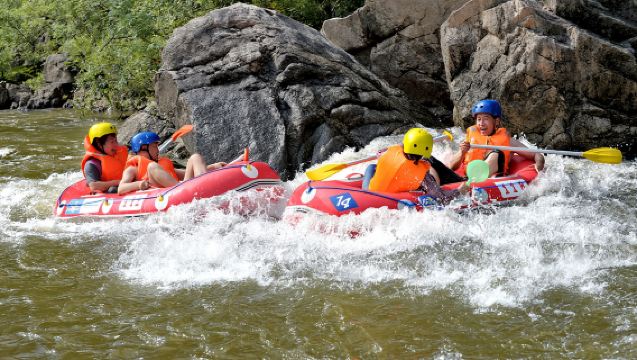 秦嶺峽谷漂流一日遊｜乘風破浪，冰爽一夏【接駁車】