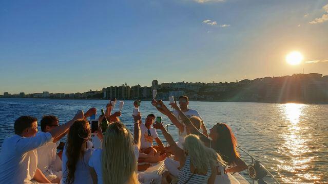 Boat Trip in Fuengirola, Dolphin Watching and Drinks