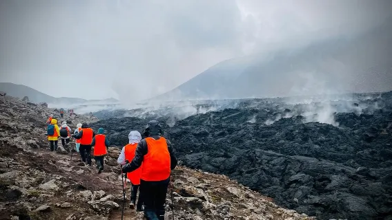 Iceland Fagradalsfjordur Volcano one-day tour[Active Volcano Hiking + Lava Viewing | Optional Pickup]