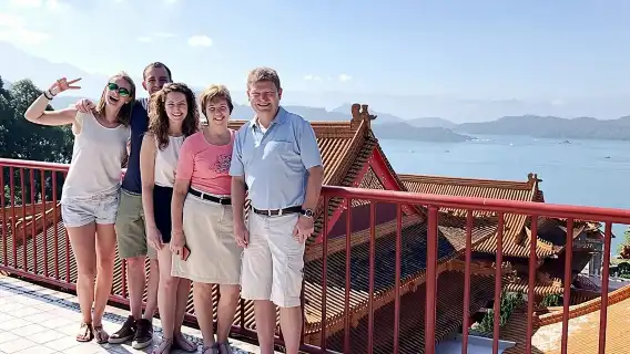 Sun Moon Lake 1-Day Leisure Tour from Taipei