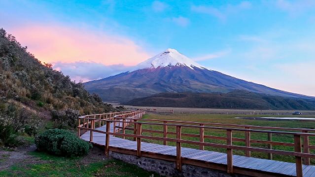 ทัวร์เต็มวันภูเขาไฟโกโตปักซีจากกีโตรวมค่าผ่านทาง
