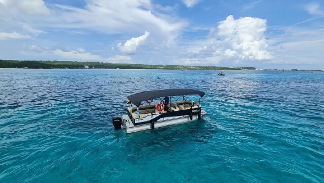 ทริปเรือพอนทูนส่วนตัววันเดียว ชมพิพิธภัณฑ์สัตว์น้ำและอ่าวเกาะซานอันเดรส