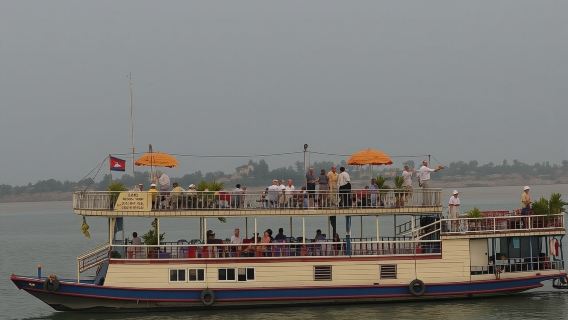 Phnom Penh: crociera al tramonto sul fiume Mekong con bevande gratuite