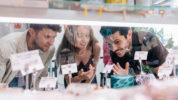 Lisbon: Alfama Charms, Tapas, Rượu vang và Du thuyền ngắm hoàng hôn