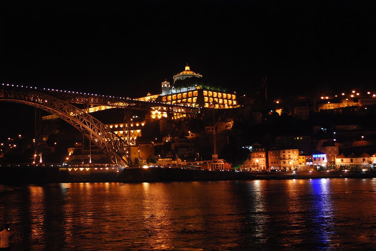 Porto: Tour guidati in e-bike a Porto e Gaia