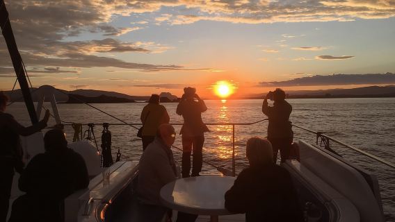 Ab Denia: Katamaranfahrt bei Sonnenuntergang