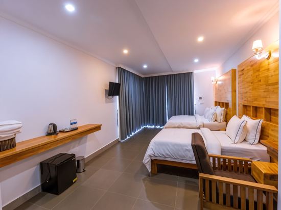 Sandy Clay Bungalows Room Type - Triple Studio