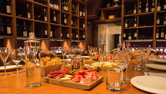 Paris Wine Tasting plus Cheese Lunch with an Expert Sommelier