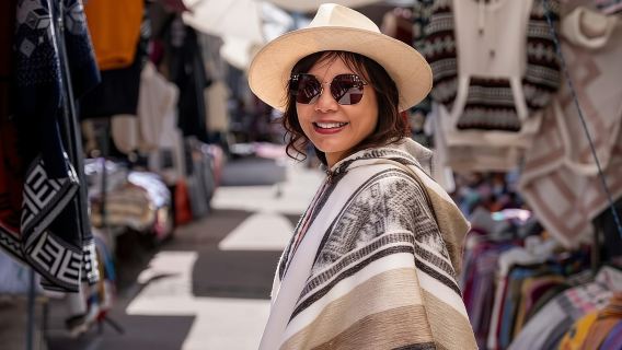 Otavalo Adventure: Discover Kichwa Culture, Lakes & Crafts