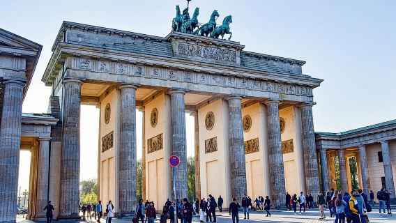 Jelajahi Sejarah dan Sorotan Berlin Tur Jalan Kaki Wisata