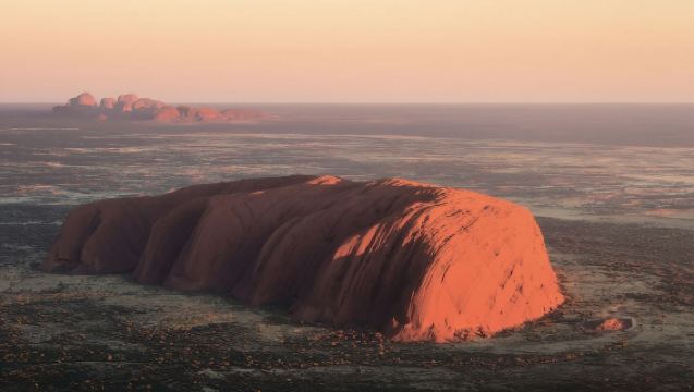 烏魯魯卡塔丘塔日落【中文司導+飯店接駁+可增加英文導覽器】