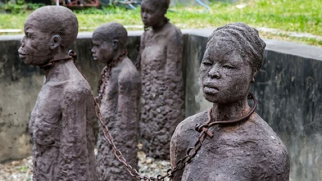 ストーン・タウン プライベートウォーキングツアー