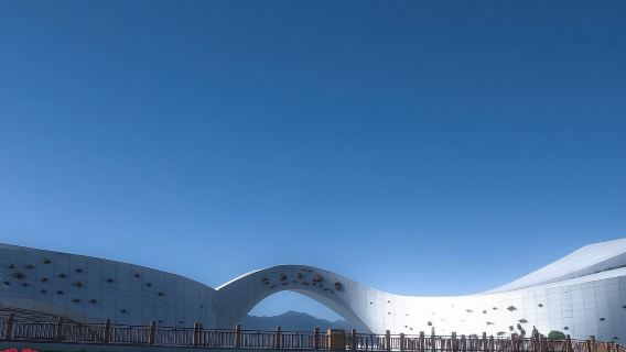 Urumqi, Xinjiang + Urumqi Tianshan Grand Canyon 1-day tour [premium private chartered tour]