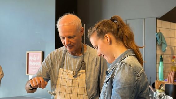 Porto: Corso di cucina per preparare il Pastel de Nata da zero
