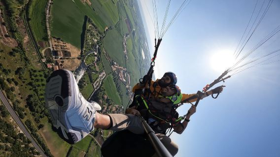 Cilento: penerbangan paralayang tandem di atas Capaccio Paestum