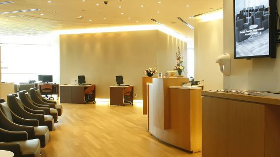 Toronto Pearson International Airport Plaza Premium Lounge VIP Services | Lounge Experience [3 hr / 6 hr Rest Services with Free Wi-Fi]