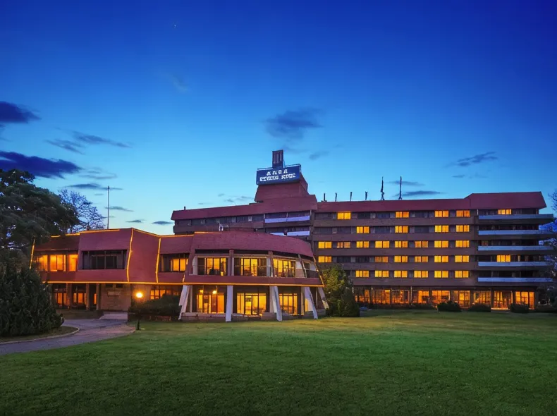 Cypress Hotel