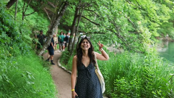 Z Zadaru wycieczka z przewodnikiem do Jezior Plitwickich z biletami