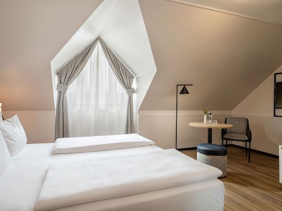 Hotel München City Center affiliated by Meliá - Tap to explore photos