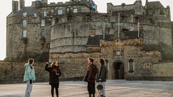 Royal Mile and Edinburgh Castle - Small Group Walking Tour