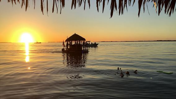 Cruisin Tikis Key Largo – Tiki-Kreuzfahrt bei Sonnenuntergang