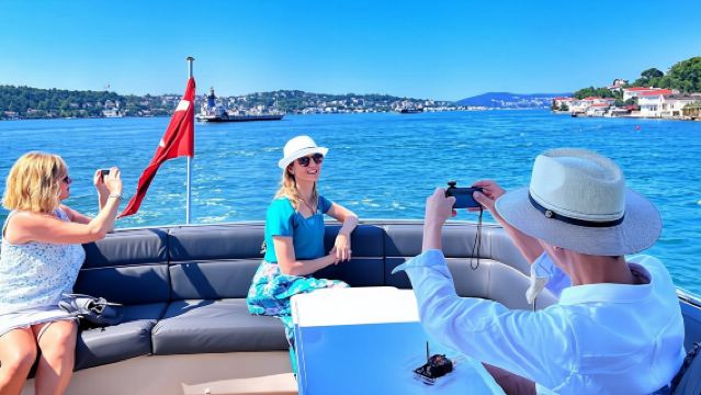 Bosphorus cruise
