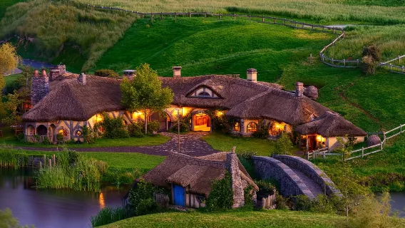 The Hobbit Movie Set Day Tour from Auckland with Snacks Included | New Zealand