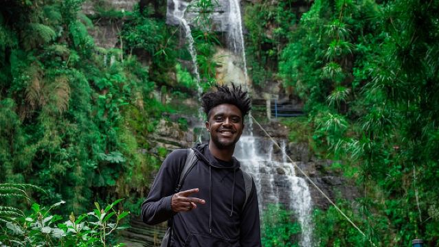 ทัวร์เดินป่าส่วนตัวน้ำตกลาโชร์เรร่าและน้ำตกชิฟลอน