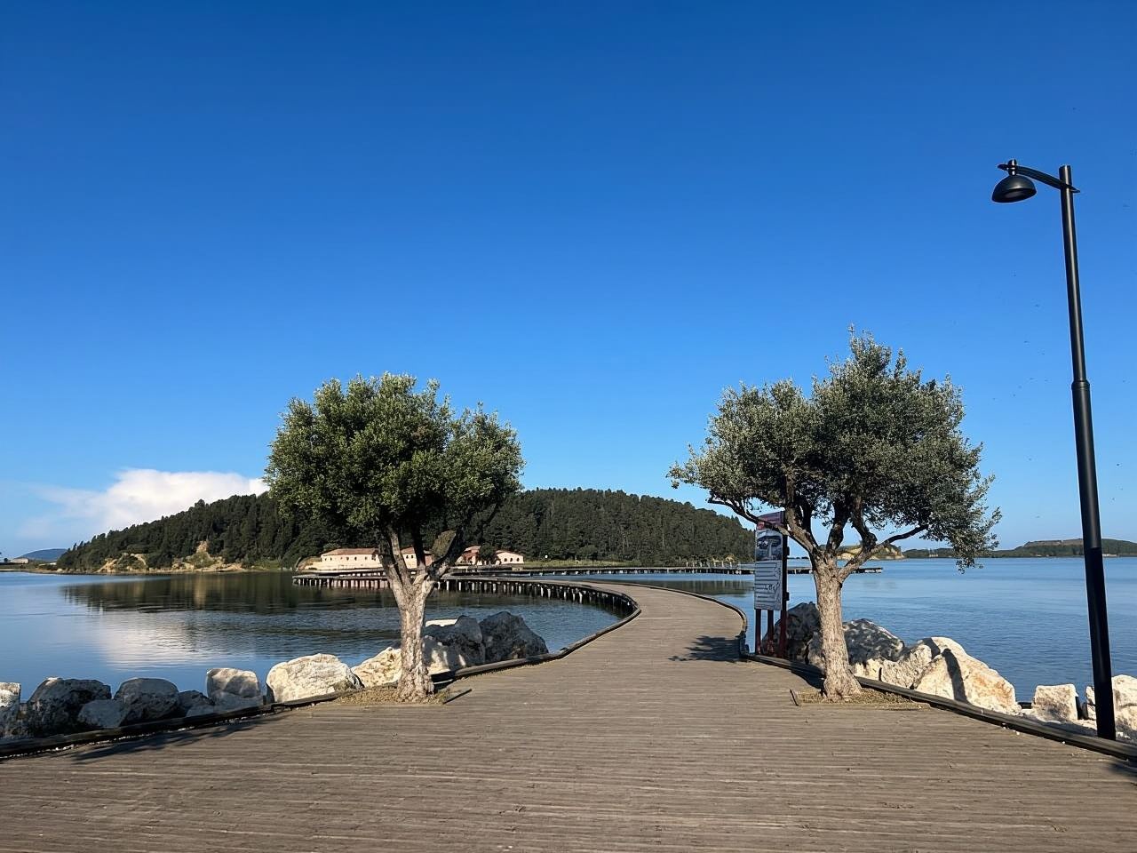 From Vlora: Zvernec, Apollonia & Berat Day Tour