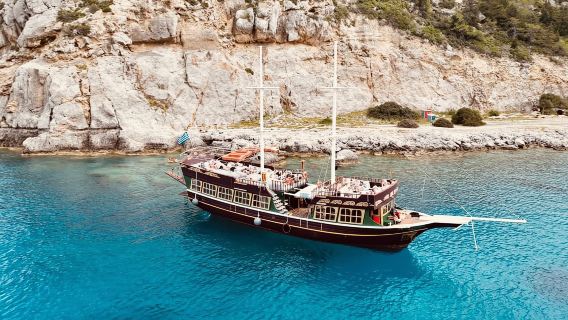 Rodi: crociera giornaliera all inclusive con barbecue e bevande illimitate