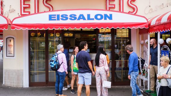 Wiener Kaffee- und Kuchentour: Süßigkeiten, Geschichten und versteckte Cafés